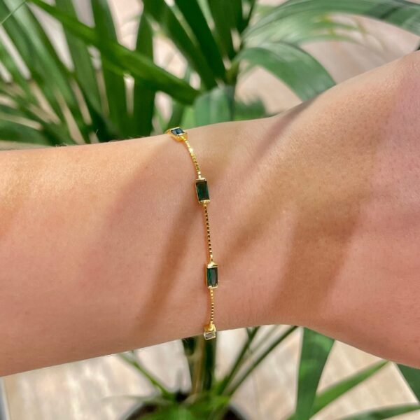 Green chain bracelet